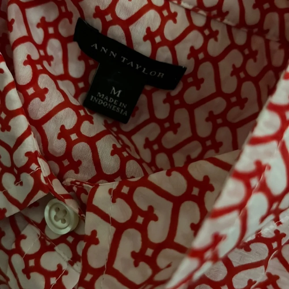 Ann Taylor Red and White Button Down Shirt - Picture 4 of 6